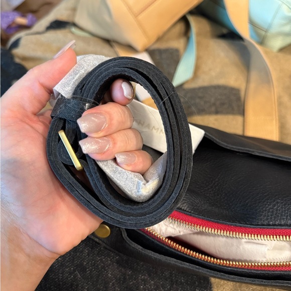 NWT Hammitt Evan Medium Black Crossbody Bag with Gold Accents - Picture 5 of 5
